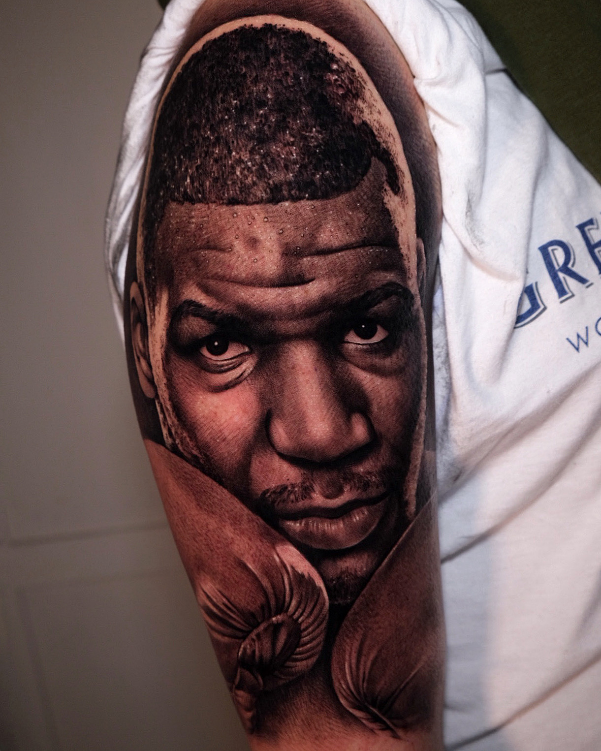 realistic Vinz art tattoos salerno